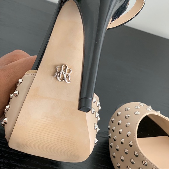 *DONATED* Rock & Republic Platform Heel Studded - Picture 10 of 14